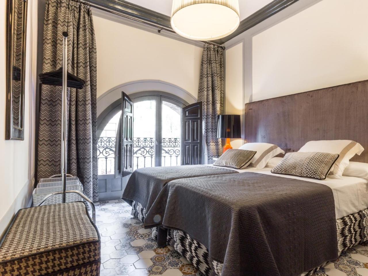 Puerta De La Victoria Apartment Seville Exterior photo